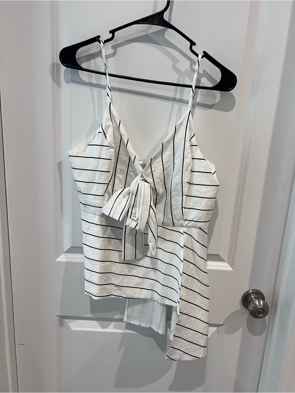NWT Endless Rose White and Black Striped Top Size Large